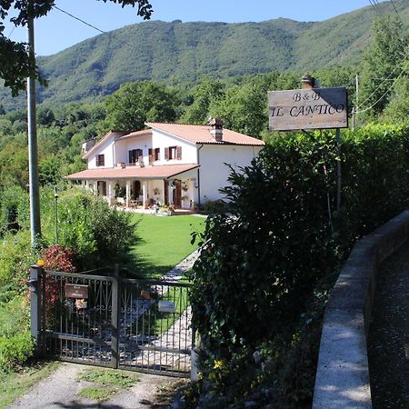 B&B Il Cantico Greccio Bagian luar foto
