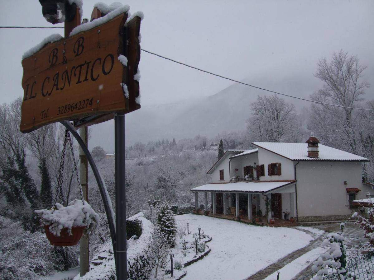 B&B Il Cantico Greccio Bagian luar foto