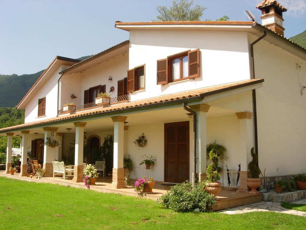 B&B Il Cantico Greccio Ruang foto