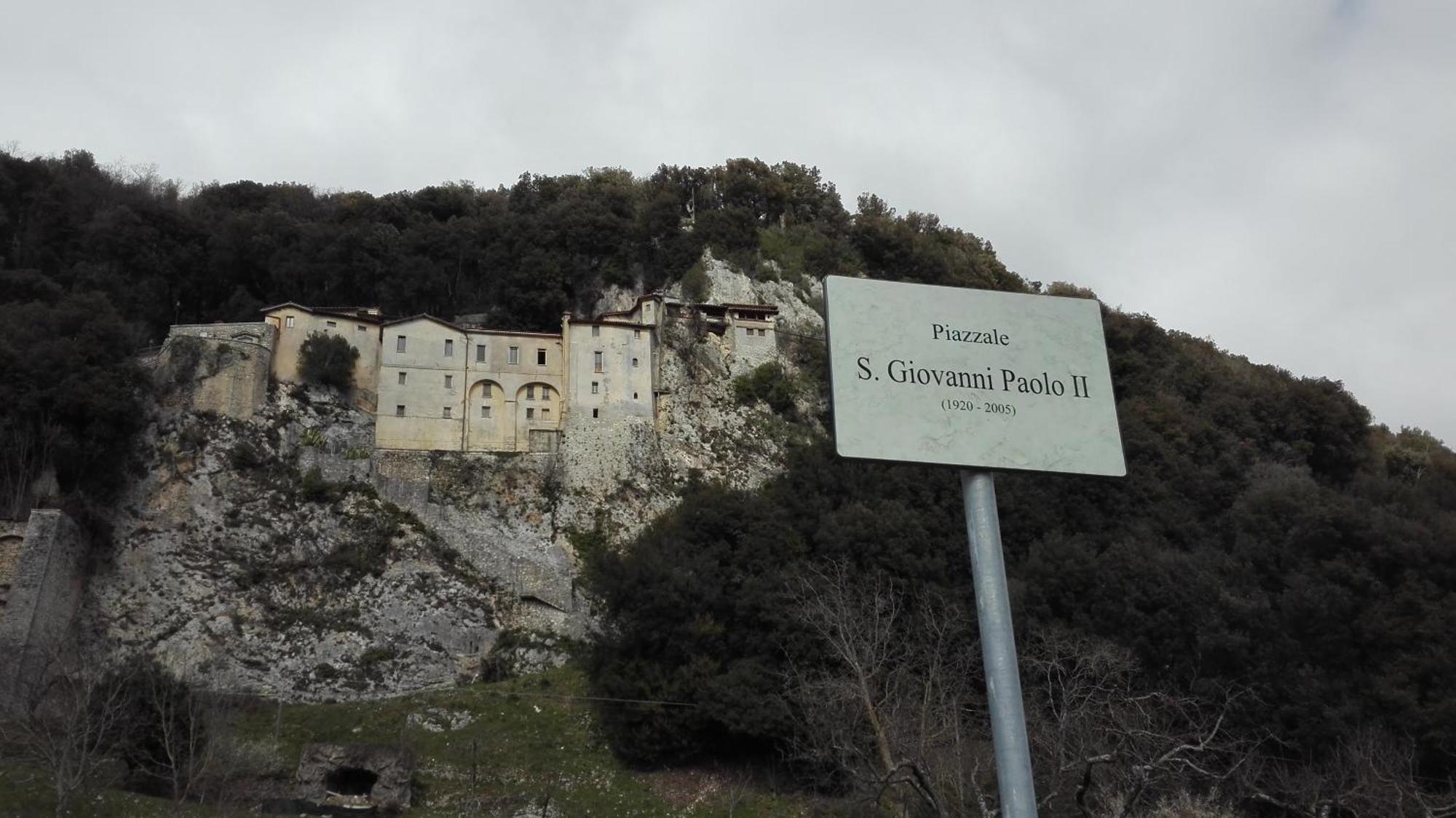 B&B Il Cantico Greccio Bagian luar foto